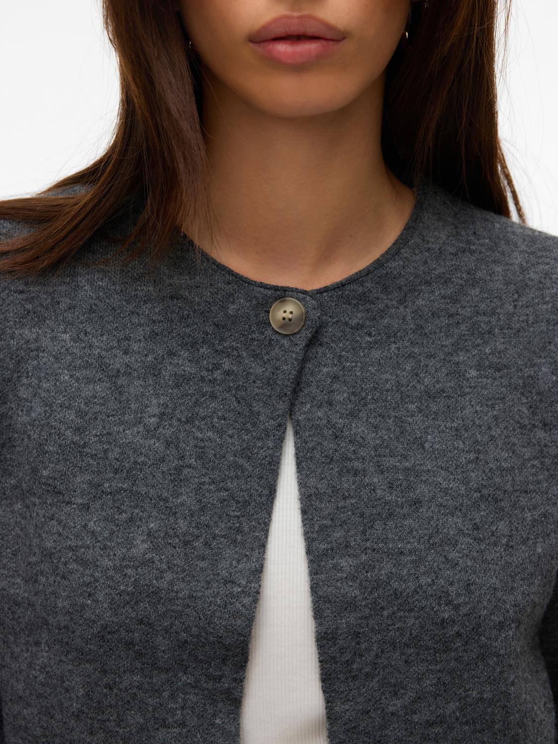model_shot-detail